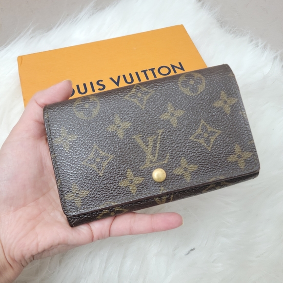 100% Authentic Louis Vuitton Monogram wallet - Picture 11 of 11
